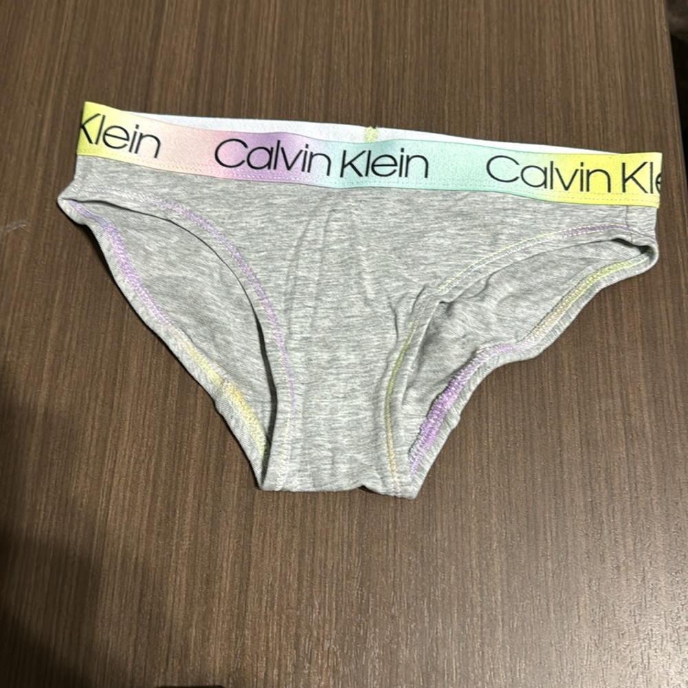 NWOT girls size small 6/6x Calvin Klein underwear - Picture 4 of 8
